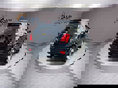 Used 2019 Chevrolet Trax LS w/ Tint and Cruise Package image 4