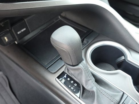 Used 2024 Toyota Camry LE image 19