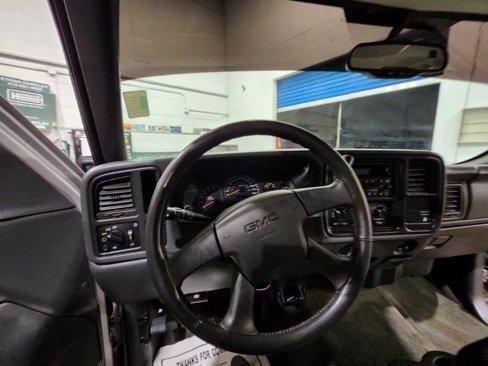 Used 2004 GMC Sierra 1500 SLE w/ Light Duty Power Package image 6