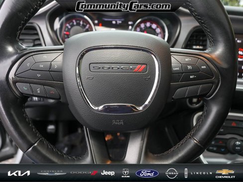Used 2019 Dodge Challenger SXT image 15