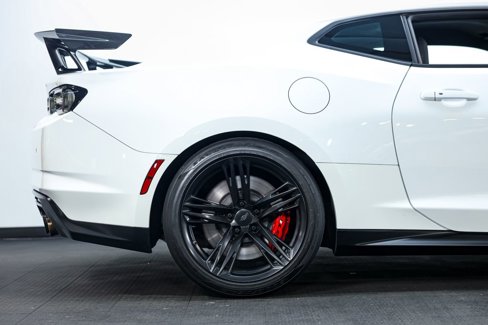 Used 2020 Chevrolet Camaro ZL1 image 7