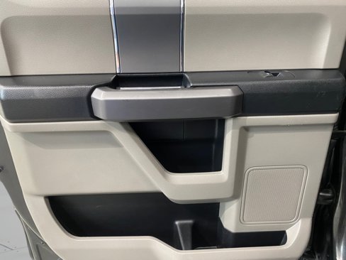 Used 2018 Ford F150 XLT w/ Equipment Group 302A Luxury image 21