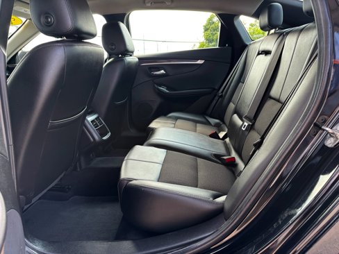 Used 2019 Chevrolet Impala LT image 14