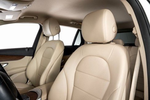Used 2022 Mercedes-Benz GLC 300 4MATIC w/ Premium Package Lite image 17