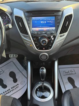 Used 2015 Hyundai Veloster w/ Option Group 02 image 18