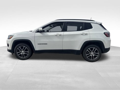 Used 2018 Jeep Compass Latitude w/ Popular Equipment Group image 2