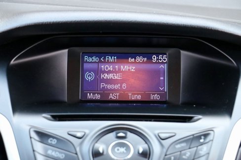 Used 2013 Ford Focus SE image 24