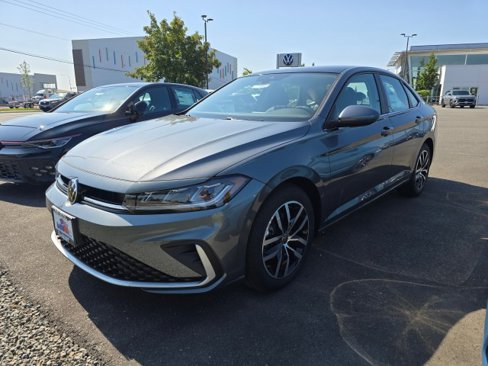 New 2025 Volkswagen Jetta SE image 8