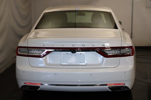Used 2018 Lincoln Continental Premiere image 6