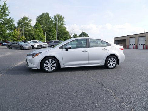 Used 2025 Toyota Corolla LE image 7