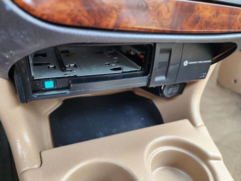 Used 1999 Chrysler Sebring JXI image 34