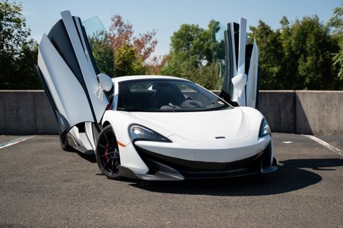 Used 2020 McLaren 600LT Spider image 12