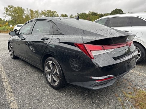 Used 2023 Hyundai Elantra SEL w/ Convenience Package image 5
