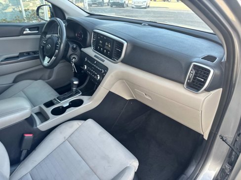 Used 2020 Kia Sportage LX w/ LX Popular Package image 12