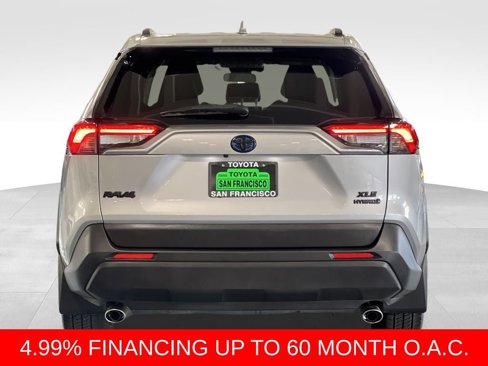 Used 2020 Toyota RAV4 XLE image 4