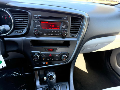 Used 2013 Kia Optima LX image 14