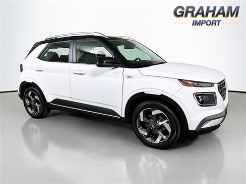 Used 2022 Hyundai Venue Limited image 1