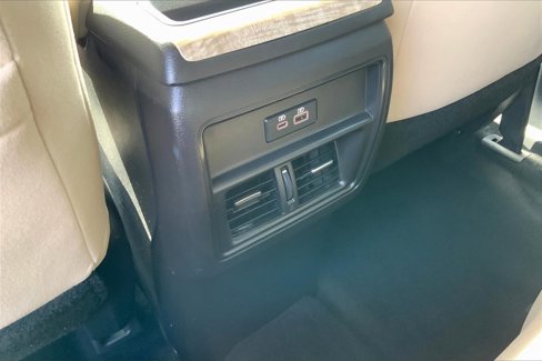 Used 2020 Nissan Murano SV image 34