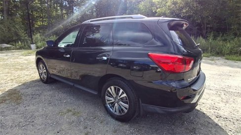 Certified 2020 Nissan Pathfinder SV image 6