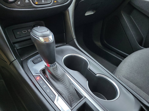 Used 2019 Chevrolet Equinox LT w/ Driver Convenience Package image 20
