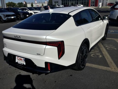 New 2025 Kia K4 GT-Line image 5