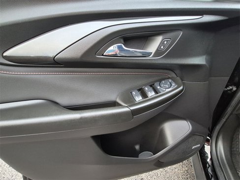 Used 2022 Chevrolet TrailBlazer RS w/ Technology Package image 20