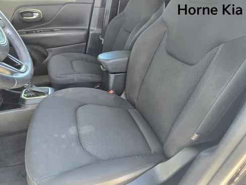 Used 2019 Jeep Renegade Altitude w/ Quick Order Package 2XM image 19