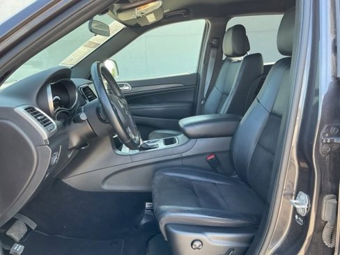 Used 2021 Jeep Grand Cherokee Laredo X image 17