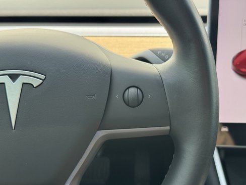 Used 2019 Tesla Model 3 Standard Range image 36