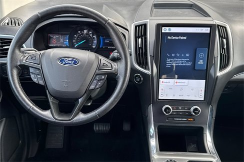 Used 2022 Ford Edge Titanium image 16