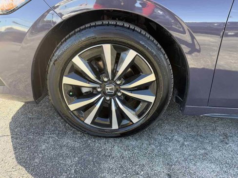 Used 2024 Honda Civic EX-L image 63