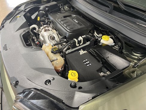 Used 2019 Jeep Cherokee Limited w/ Luxury Group image 47