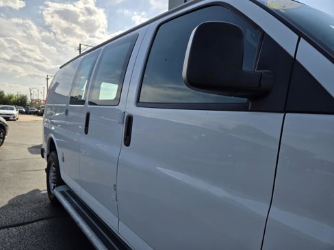 Used 2023 GMC Savana 2500 w/ Driver Convenience Package image 32