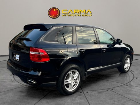 Used 2010 Porsche Cayenne image 5