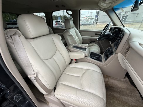 Used 2003 Chevrolet Tahoe Z71 image 38
