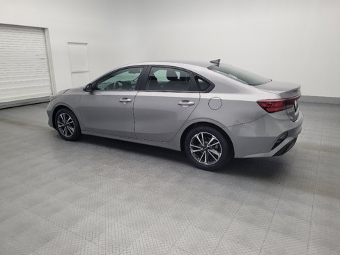 Used 2024 Kia Forte LXS image 3