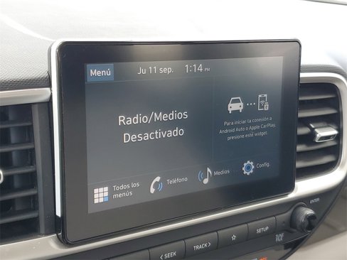 Certified 2023 Hyundai Venue SEL image 20