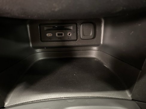 Used 2022 Chevrolet Equinox LT image 45