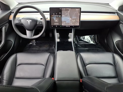 Used 2020 Tesla Model 3 Standard Range image 16