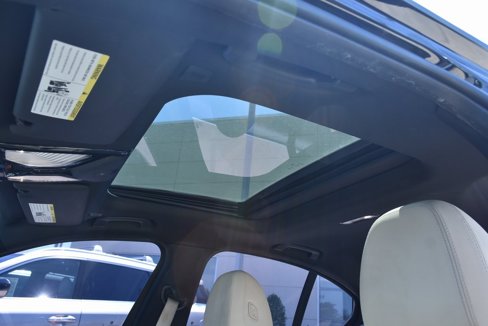 Used 2021 BMW 330i Sedan w/ Premium Package image 32