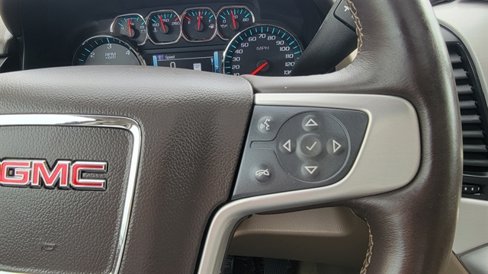 Used 2017 GMC Yukon SLT w/ Open Road Package image 26