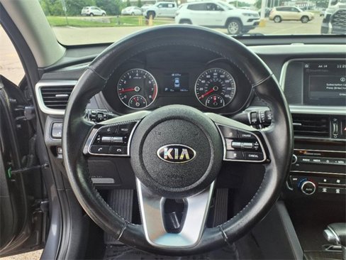 Used 2019 Kia Optima EX image 18