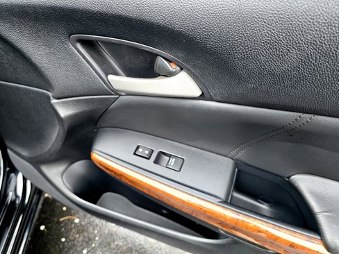 Used 2012 Honda Accord EX-L image 41