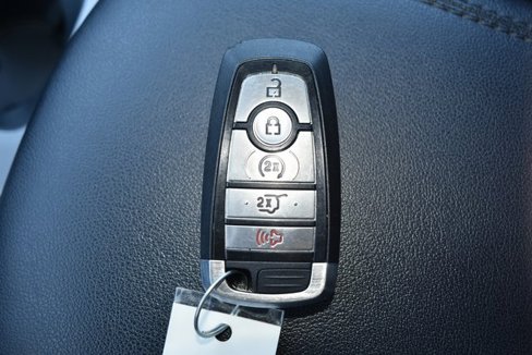 Used 2022 Ford Edge SEL w/ Convenience Package image 30