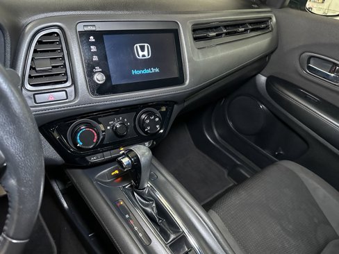 Used 2019 Honda HR-V Sport image 36