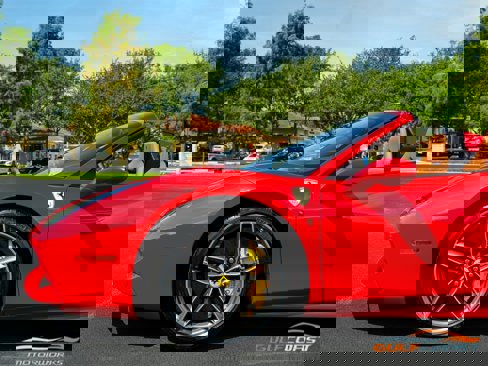 Used 2019 Ferrari 488 Spider image 41