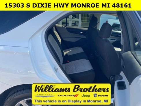 Used 2021 Chevrolet Equinox LS w/ LS Convenience Package image 29