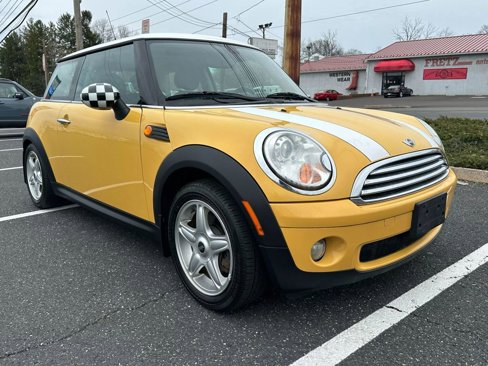Used 2009 MINI Cooper Hardtop image 1