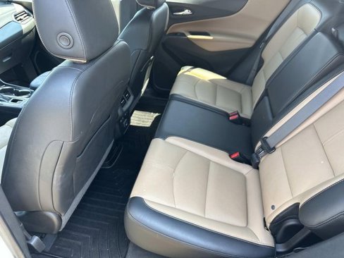 Used 2022 Chevrolet Equinox Premier image 19