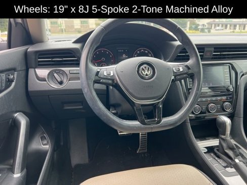 Used 2020 Volkswagen Passat 2.0T R-Line image 14